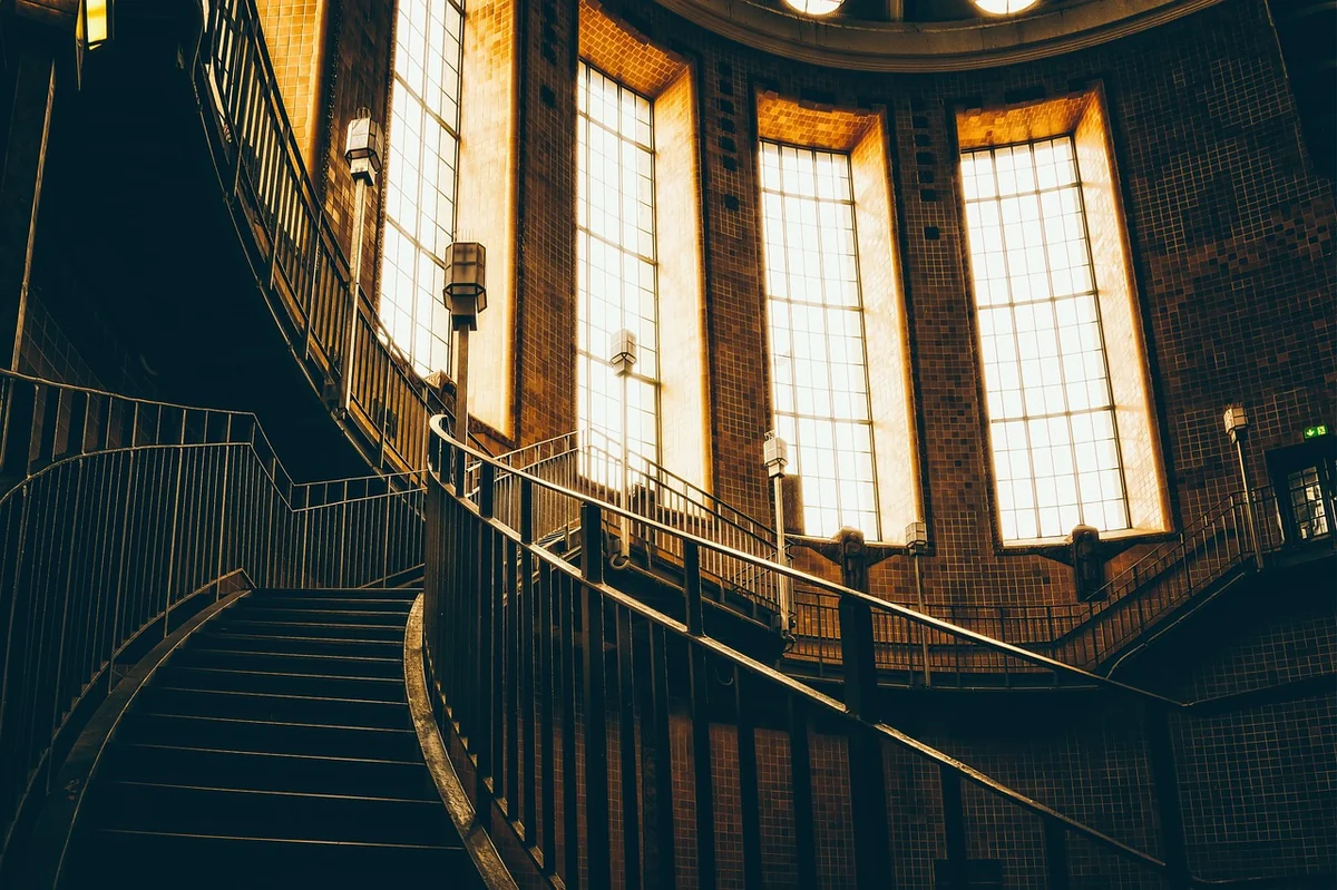 Découvrez le prix d'un monte-escalier droit Stannah en 2026 : votre guide complet